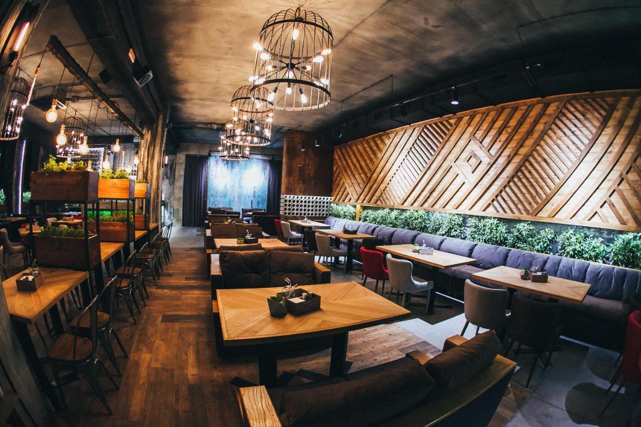 Mojo Boutique Hotel Луцк Экстерьер фото