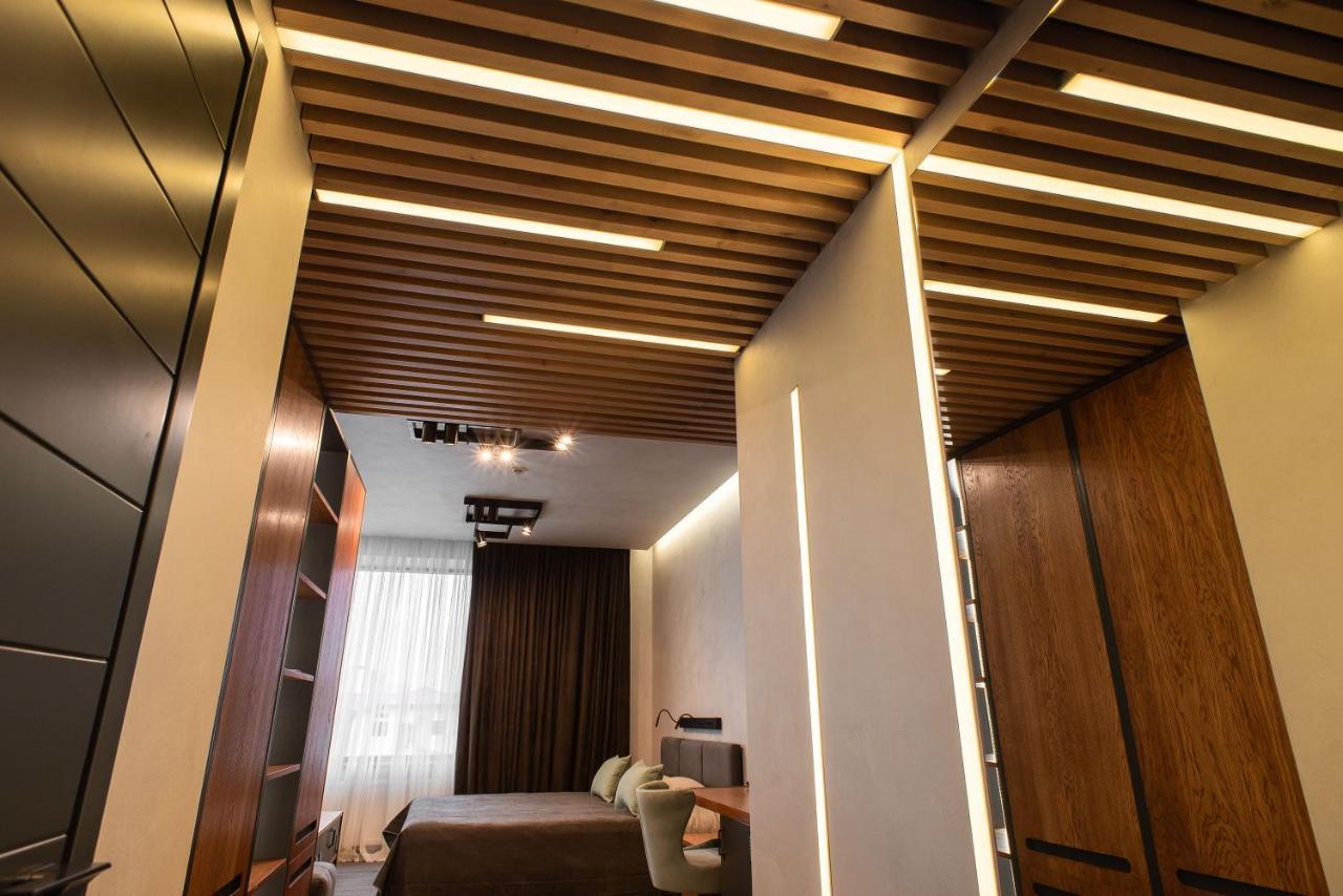 Mojo Boutique Hotel Луцк Экстерьер фото