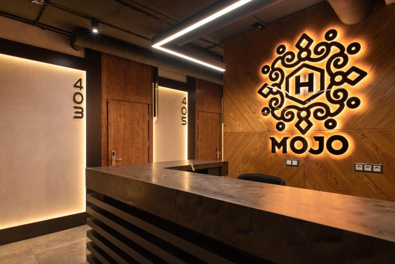 Mojo Boutique Hotel Луцк Экстерьер фото