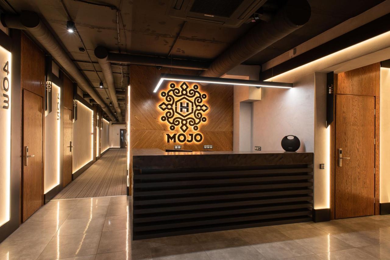 Mojo Boutique Hotel Луцк Экстерьер фото